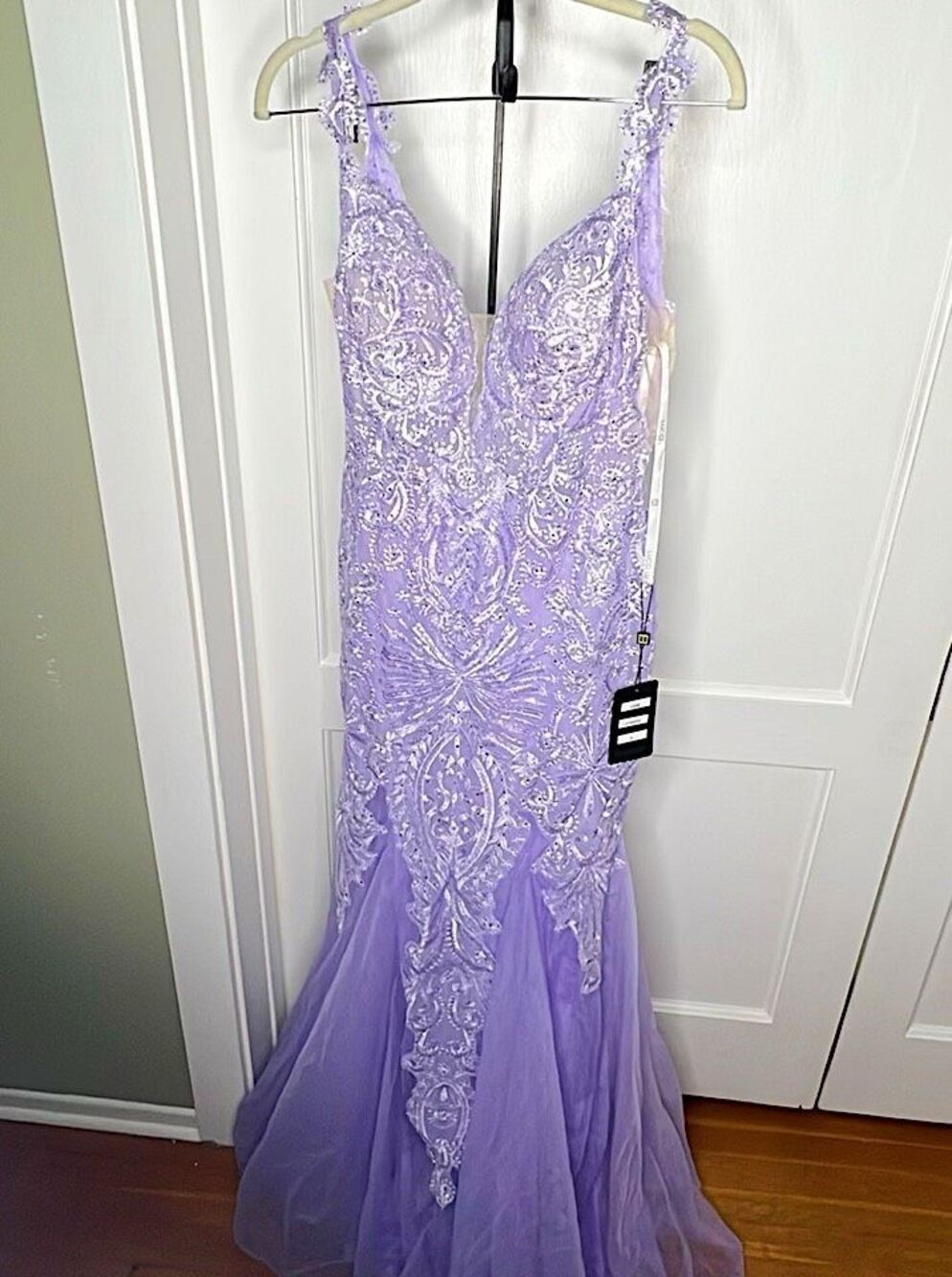 Lucci Lu Lace & Tulle Beaded Gown Lavender NWT Size 2